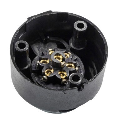 rozetka-dlya-pricepa-plastikovaya_671677