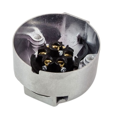 rozetka-dlya-pricepa-metallicheskiy-korpus-7-kontaktov_660681