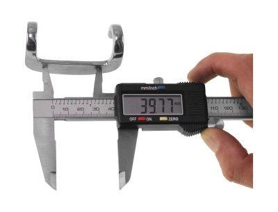 kryuchok-dlya-odezhdy-36h65-mm-stal_638315