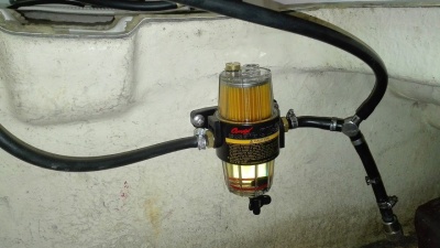 filtr-toplivnyy-s-otstoynikom-s-filtruyuschim-elementom-10-mk-analog-uf10k_648655